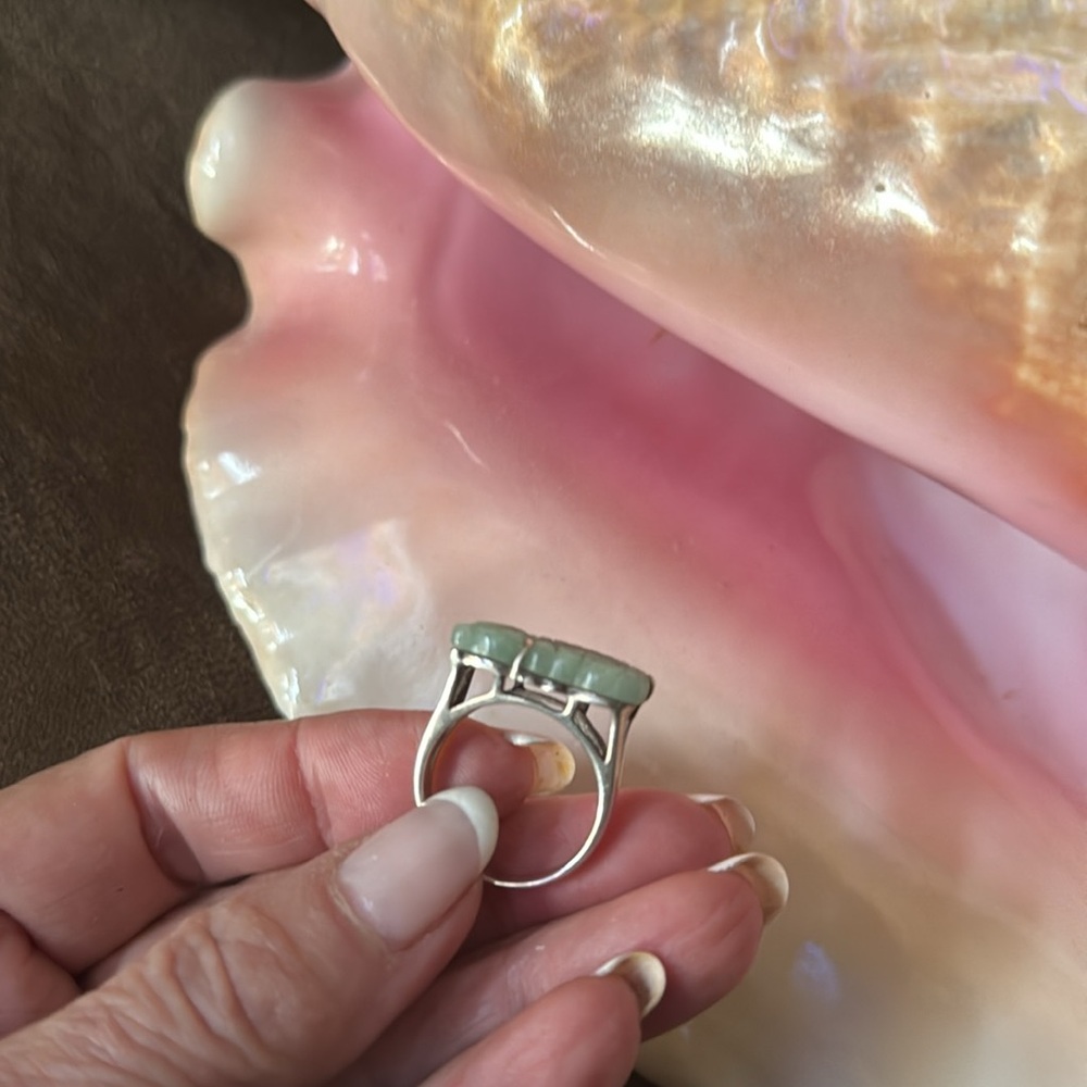 Elegant Vintage Sterling Silver and Jade Dragon Stone Ring Size 8 - Picture 3 of 8